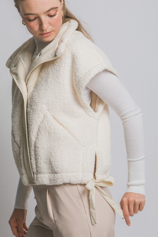 Falling For You Sherpa Vest - Ivory
