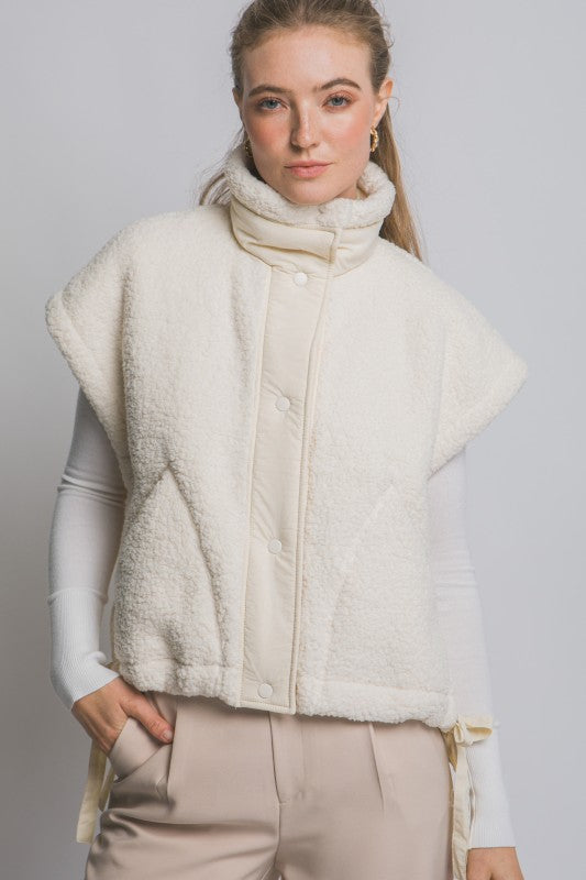 Falling For You Sherpa Vest - Ivory