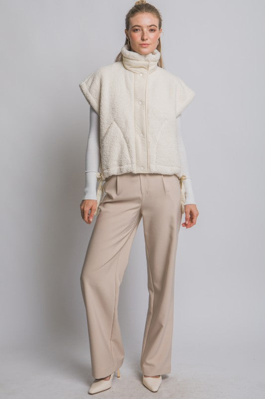 Falling For You Sherpa Vest - Ivory