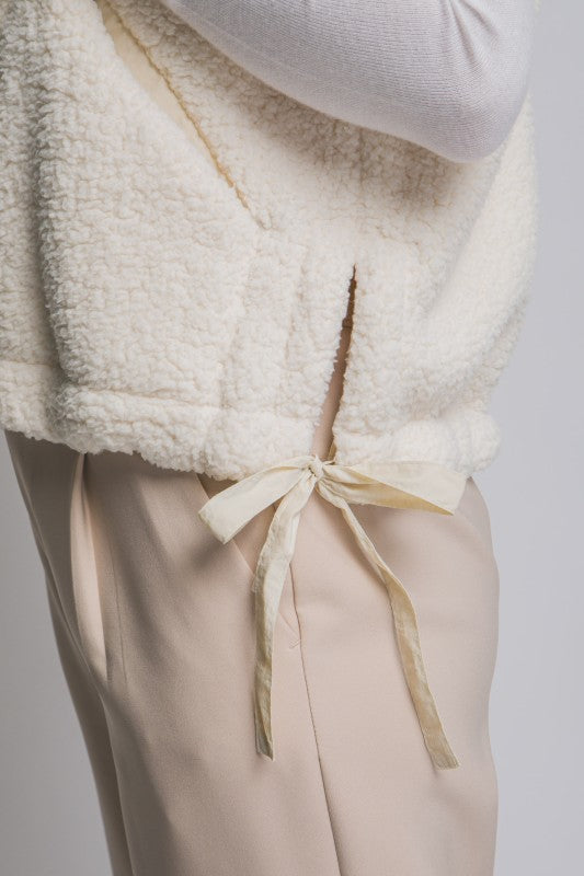 Falling For You Sherpa Vest - Ivory