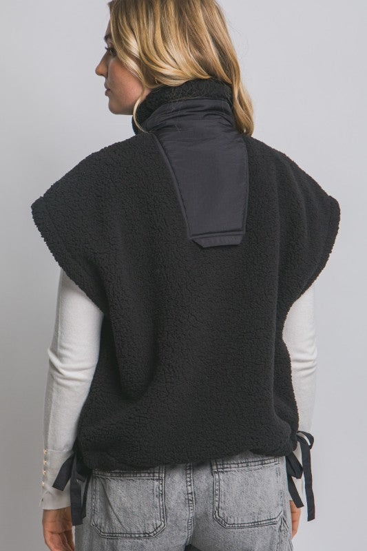 Falling For You Sherpa Vest - Black